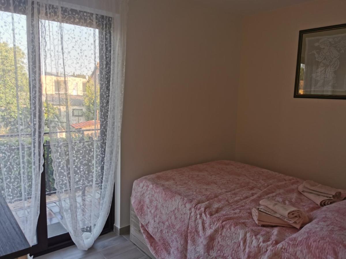 Romantic Apartment For Two On The Sea Zambratija  Exterior foto